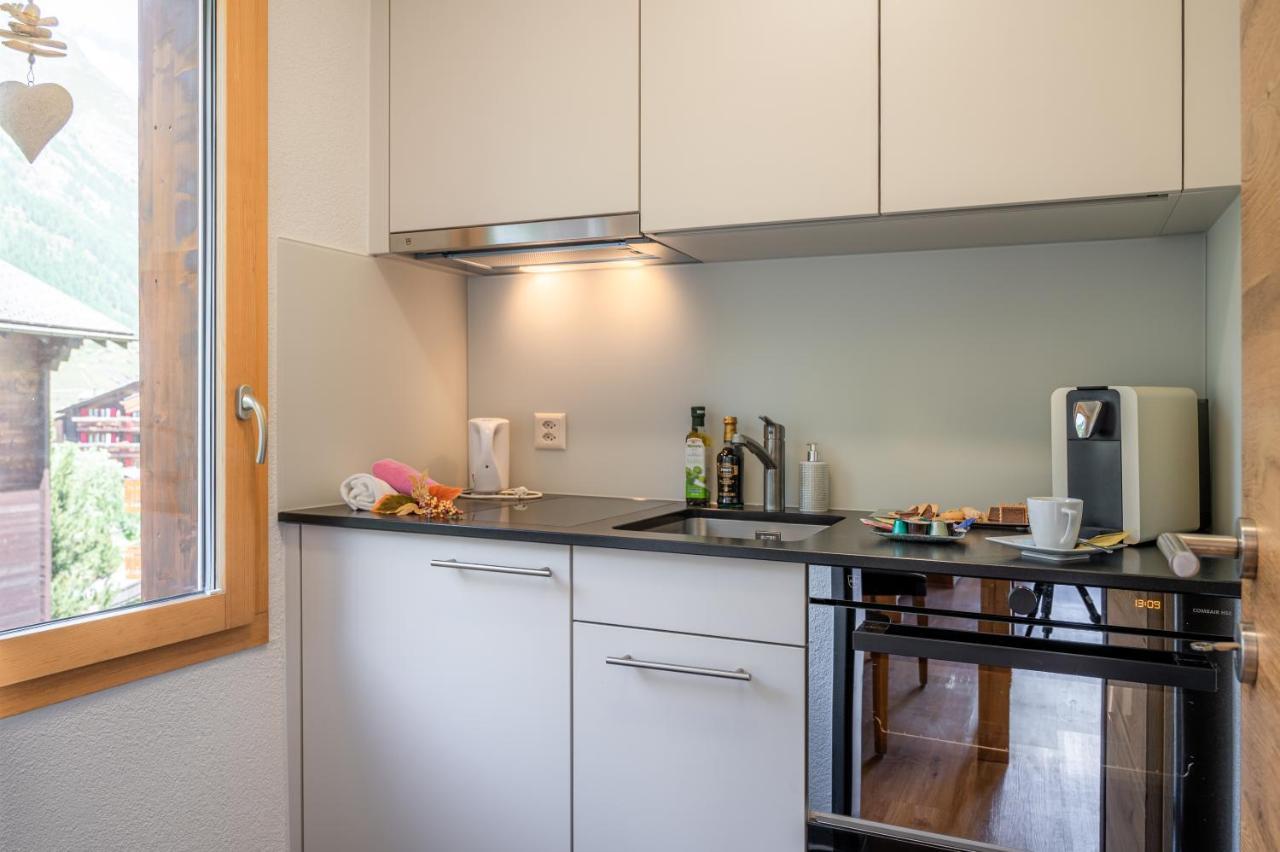 Jolimont Apartment